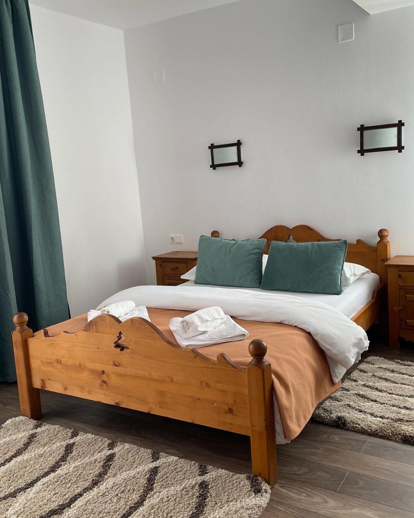 Hotel Valea Salbatica Sinca Noua Exteriér fotografie